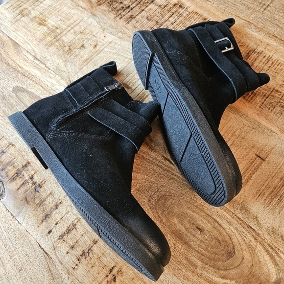 UGG Josefene Suede Bootie Black Size 8.5 - Picture 4 of 10